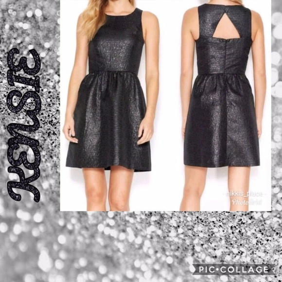 KENSIE BLACK METALLIC DRESS~CUT OUT BACK~MEDIUM - Picture 4 of 7